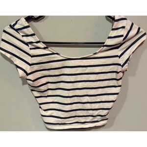 Forever 21 Cropped Short-Sleeved Crop Top Off-White & Blue Horizontal Striped